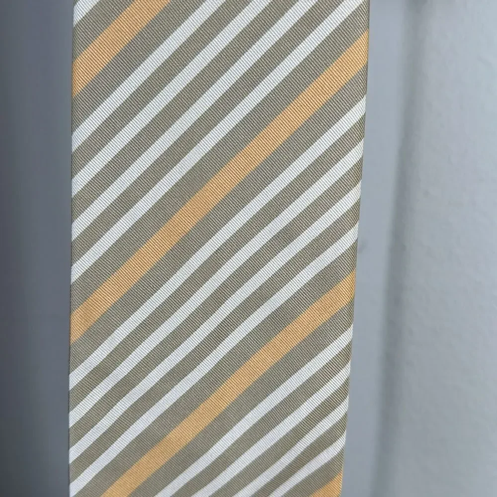 Off Island x Tommy Bahama Tie